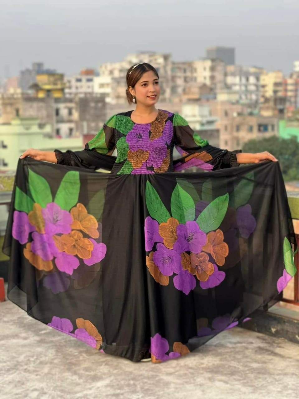 স্মোকি ওড়না গাউন